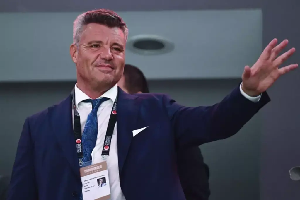 fenerbahce sezon sonunda secimli olaganustu genel 19412483 1328 amp